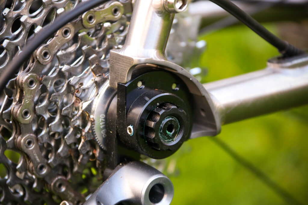 Kinesis Tripster ATR v2 – rear drop out.jpg