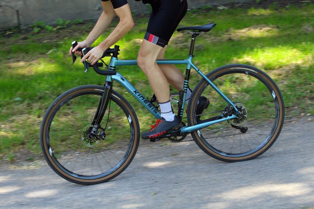 Kinesis Tripster AT &ndash; riding 2.jpg