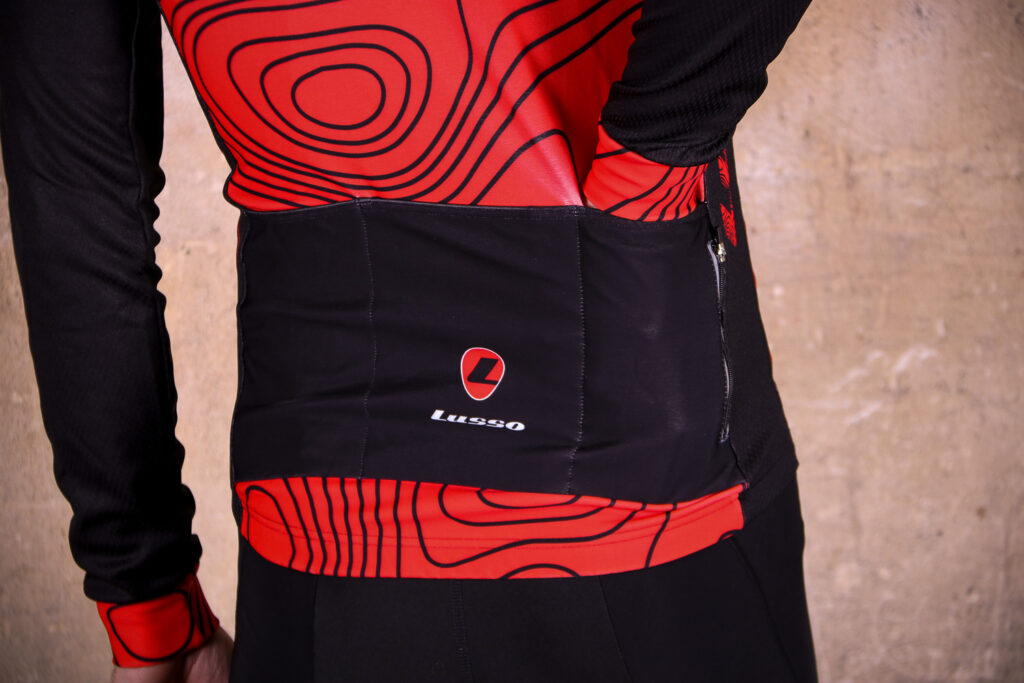 Lusso Terrain LS Jersey – pockets.jpg