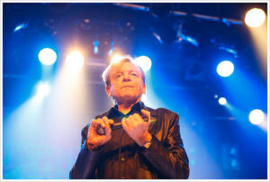Mark E Smith (licensed CC BY 2.0 by Montecruz Foto on Flickr).jpg