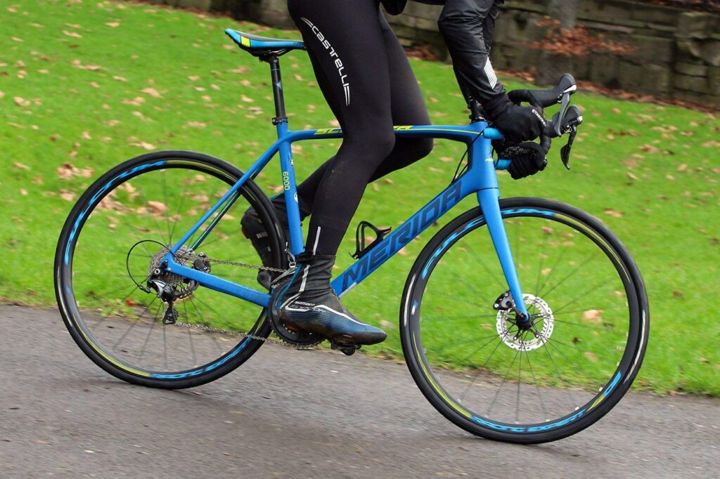 Merida Scultura 6000 Disc &ndash; riding 1.jpg