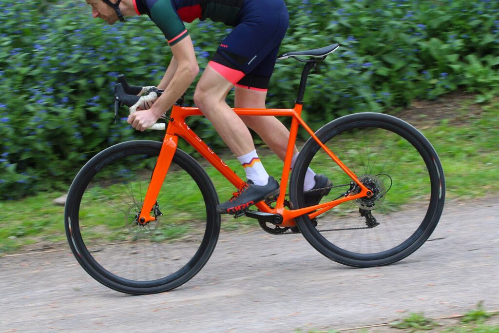 Open UP frame – riding 2.jpg