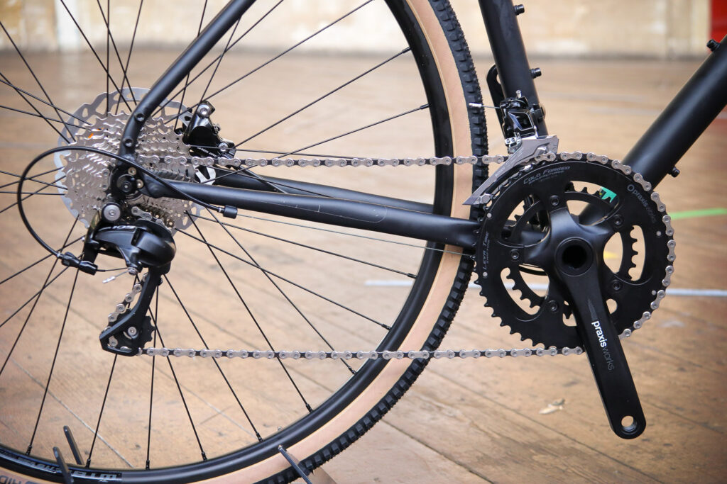 Pinnacle Arkose Three – drivetrain.jpg