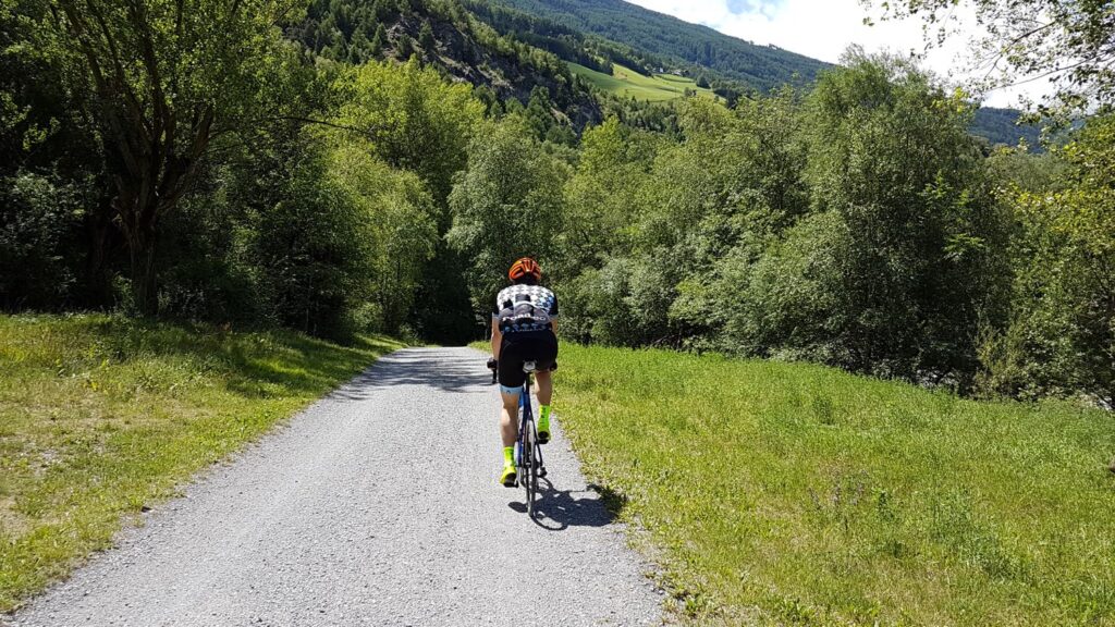 Riding to the Stelvio the gravelly bit.jpg