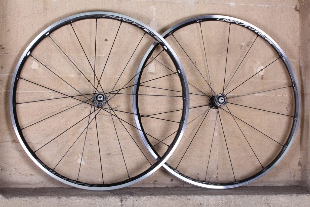 Shimano Dura Ace C24 Carbon Clincher wheelset.jpg