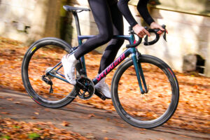 Specialized Tarmac SL 6 Pro - riding 1.jpg