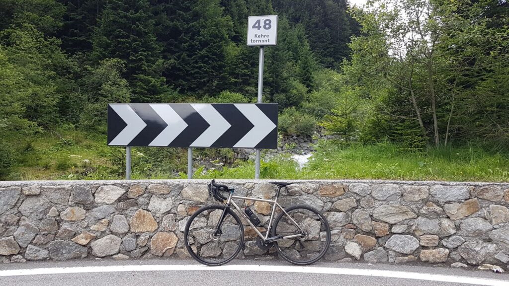 Stelvio – Turn 48 closer.jpg
