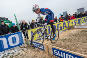 Tom Pidcock on his way to winning Junior World CX title 2017 (copyright SWPix.com via Britoishccyling.org_.uk).jpg