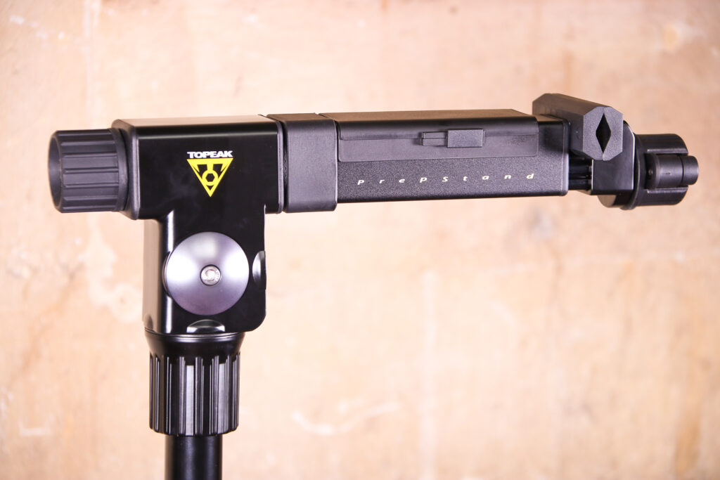 Topeak Prepstand Elite – clamp head.jpg