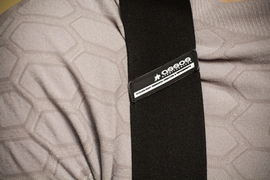 Assos LL.habuTights_s7 – strap detail 2.jpg