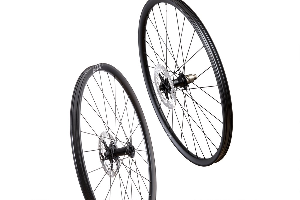 hunt 650b carbon wheels9.jpg