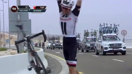 Tom Dumoulin Abu Dhabi bike toss.JPG