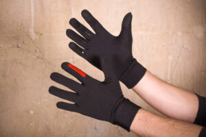 ashmei Merino Glove.jpg