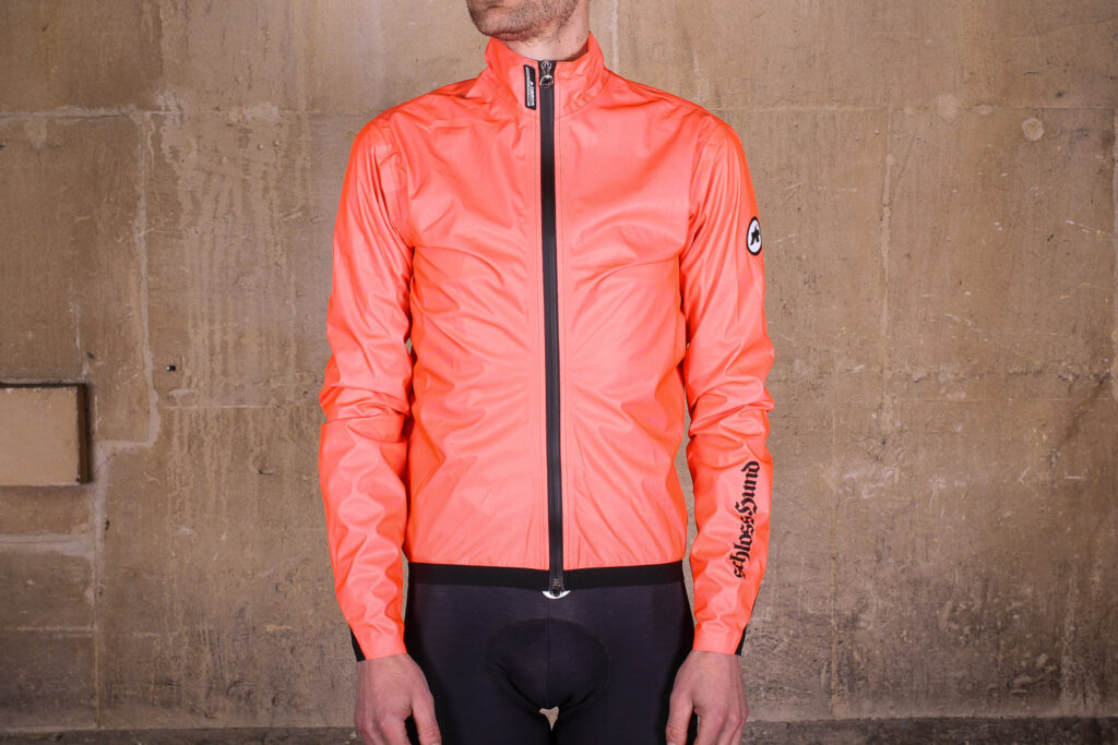 First Look: Assos Equipe RS rain jacket - Cycling News | Bike