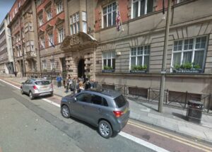 Cars outside the Richmond Hotel (via StreetView).jpg