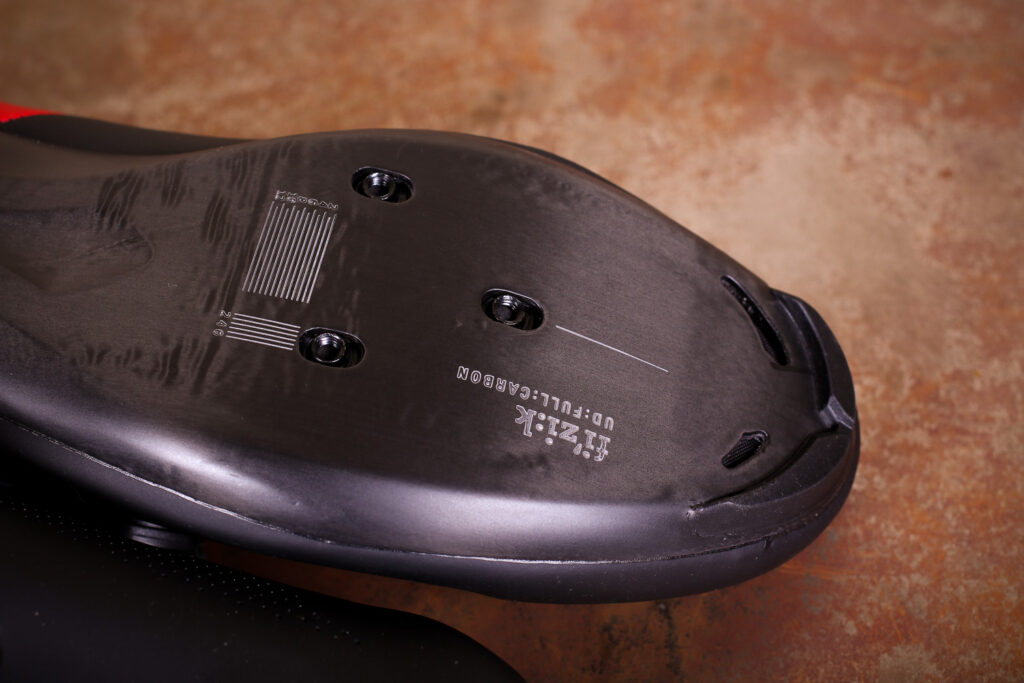 Fizik R3 Aria shoes – sole toe.jpg