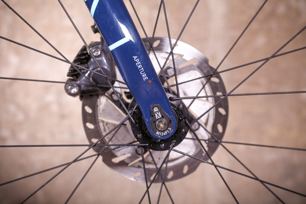 Mason Definition Ultegra – fork detail.jpg
