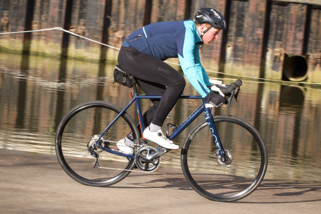 Mason Definition Ultegra – riding 3.jpg