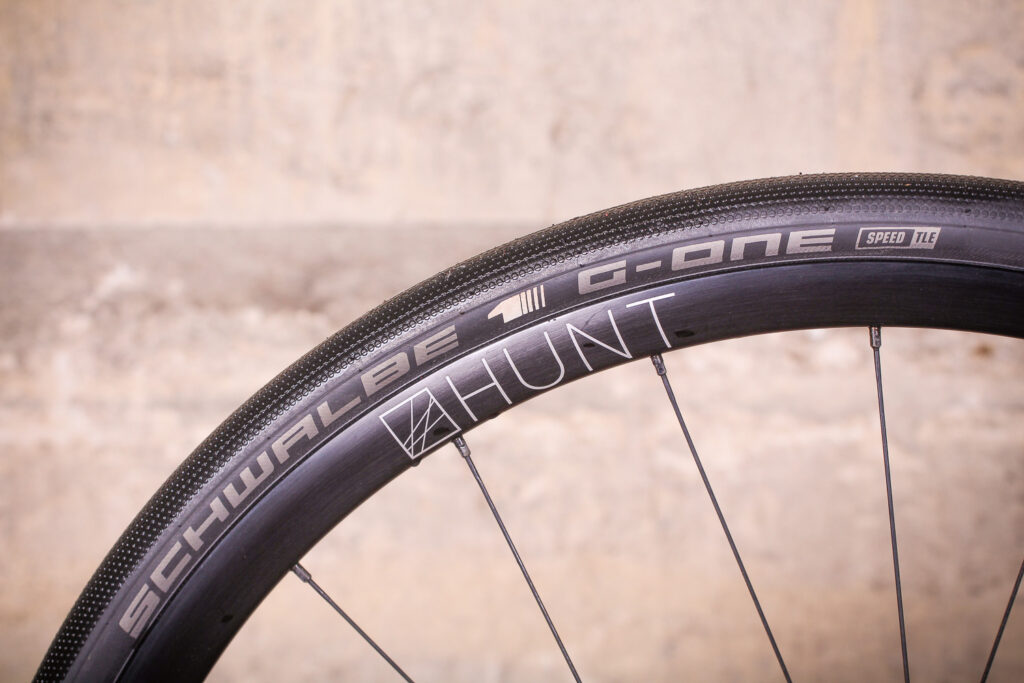 Mason Definition Ultegra – rim and tyre 2.jpg