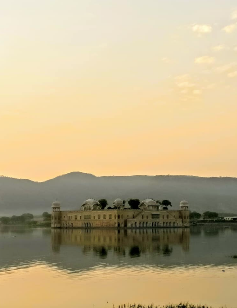 lake palace.png