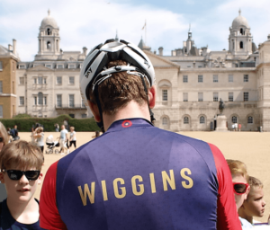 Sir Bradley Wiggins signs autographs (copyright Simon MacMichael).PNG