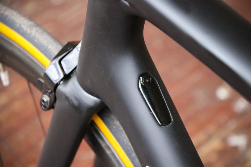 specialized-s-works-tarmac-frame-detail.jpg