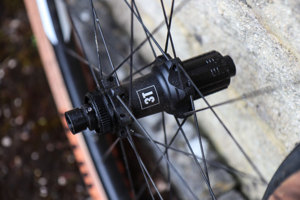 3t_discus_pro_650b_wheels-4.jpg