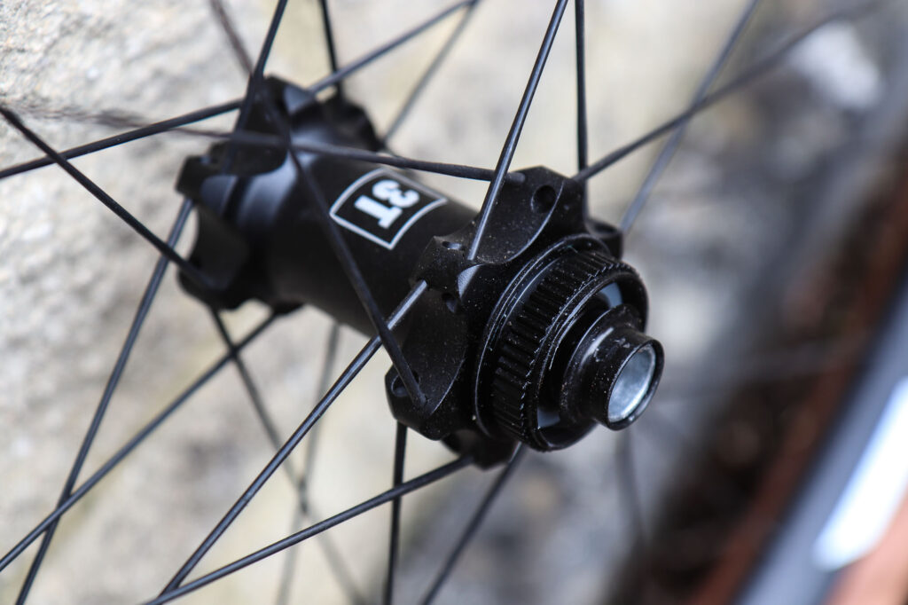 3t_discus_pro_650b_wheels-9.jpg