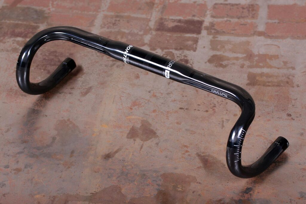 Bontrager Pro IsoCore VR-CF Road Bar.jpg