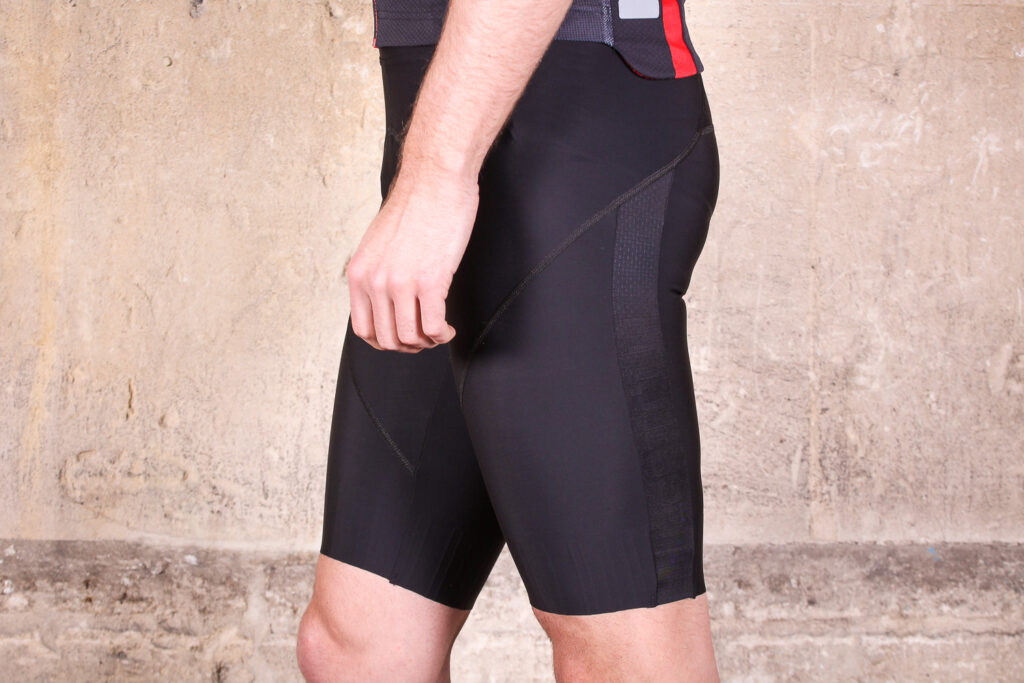 castelli_velocissimo_iv_bibshort_-_side.jpg