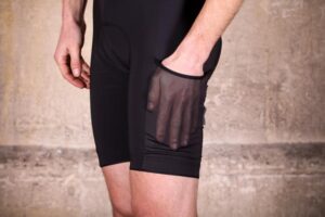 rapha_cargo_bib_shorts_-_pocket_2.jpg