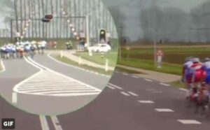 scheldeprijs_2018_level_crossing_via_inner_ring_on_twitter.jpg