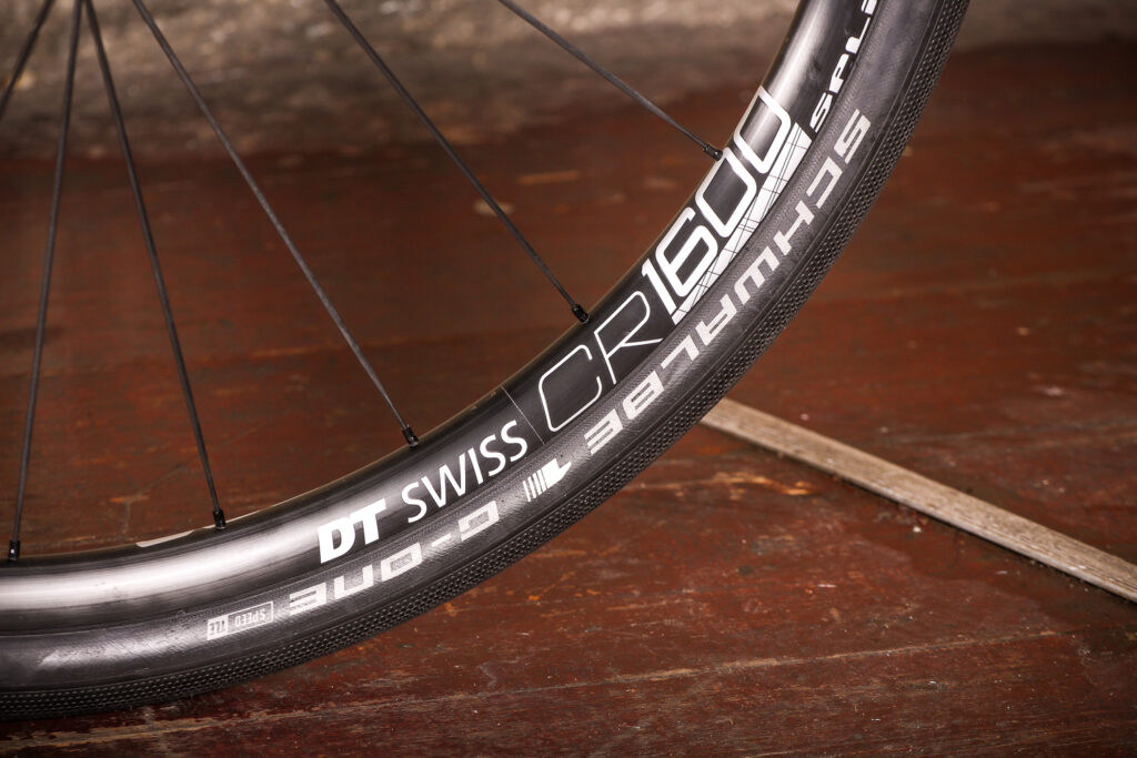 Vielo V+1 – rim and tyre.jpg