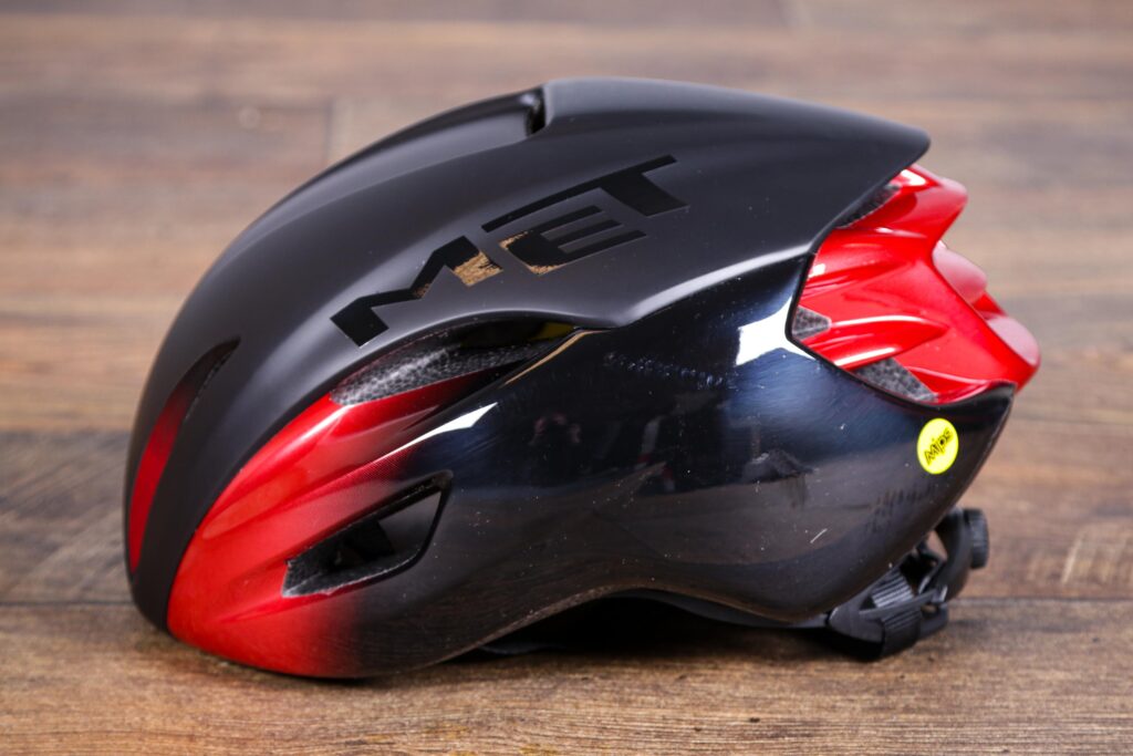 2021 Met Manta Mips Aero Road helmet – side.jpg