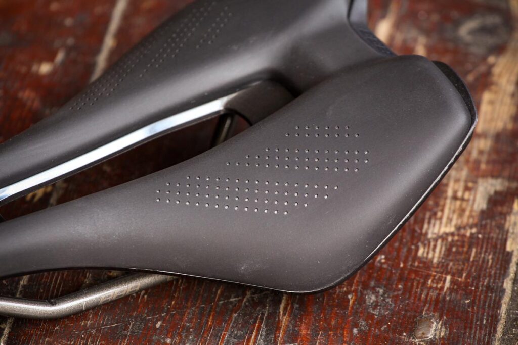 bbb_echelon_saddle_-_detail.jpg