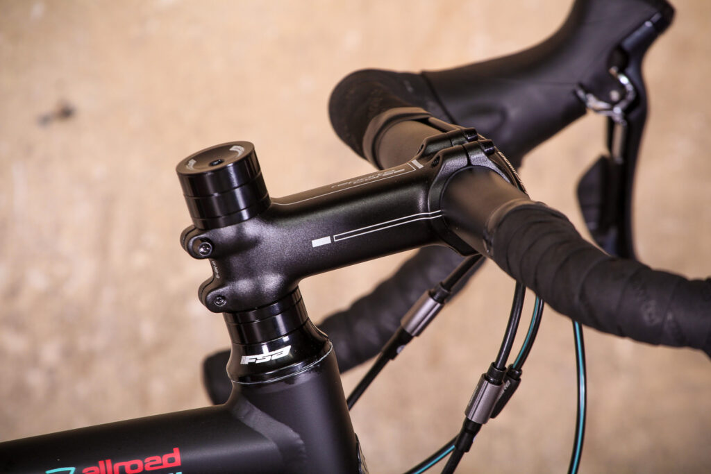 bianchi_via_nirone_7_all_road_-_stem.jpg