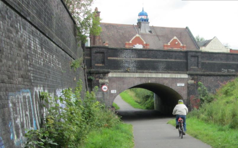 Fallowfield Loop with Levenshulme South station.jpg