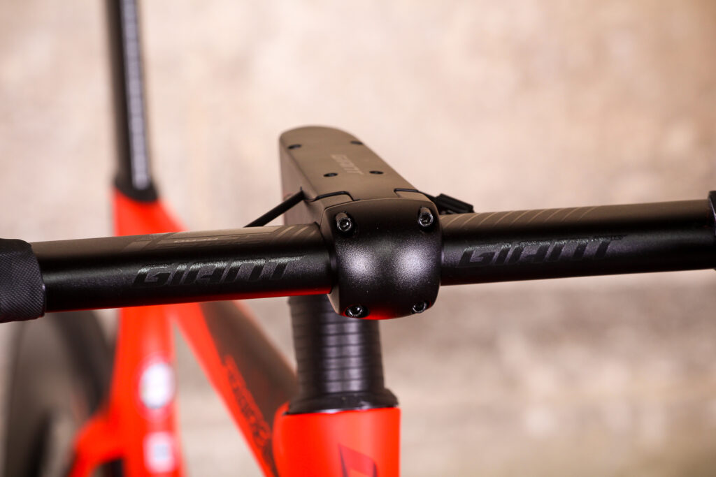 Giant Propel Advanced Disc – bars 2.jpg