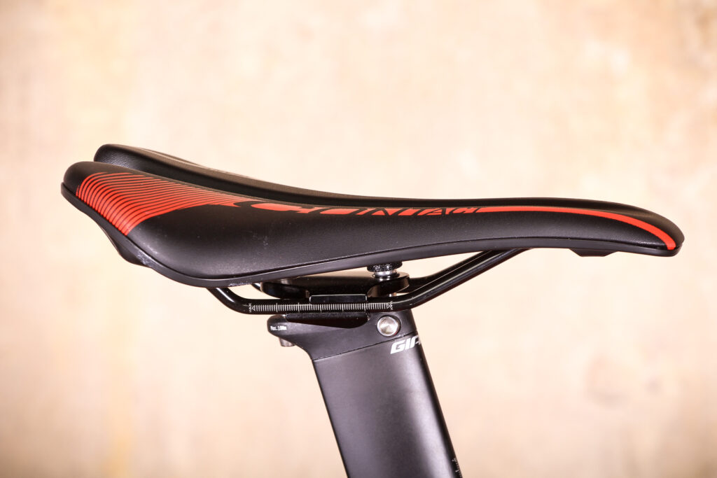 Giant Propel Advanced Disc – saddle.jpg