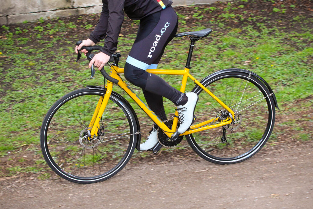 kona_rove_dl_-_riding_2.jpg
