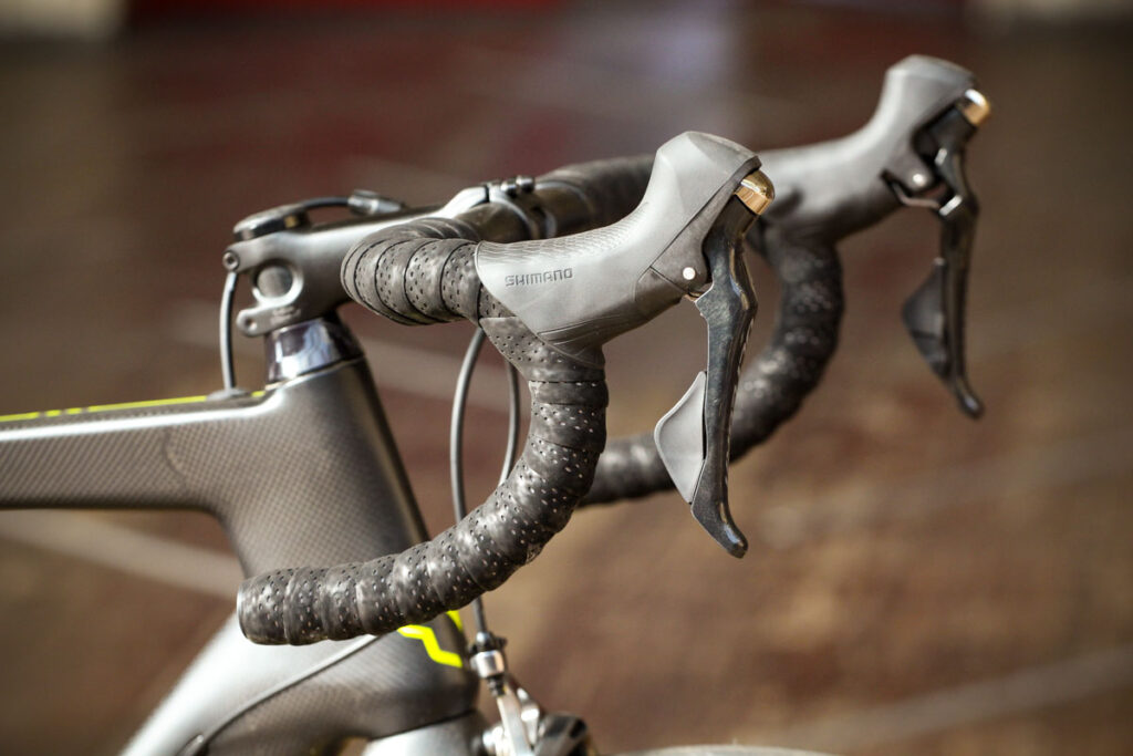 felt_ar4_-_bar_and_shifter.jpg