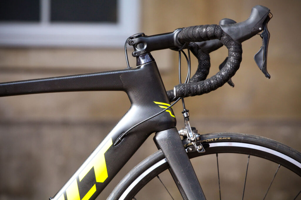 felt_ar4_-_head_tube.jpg