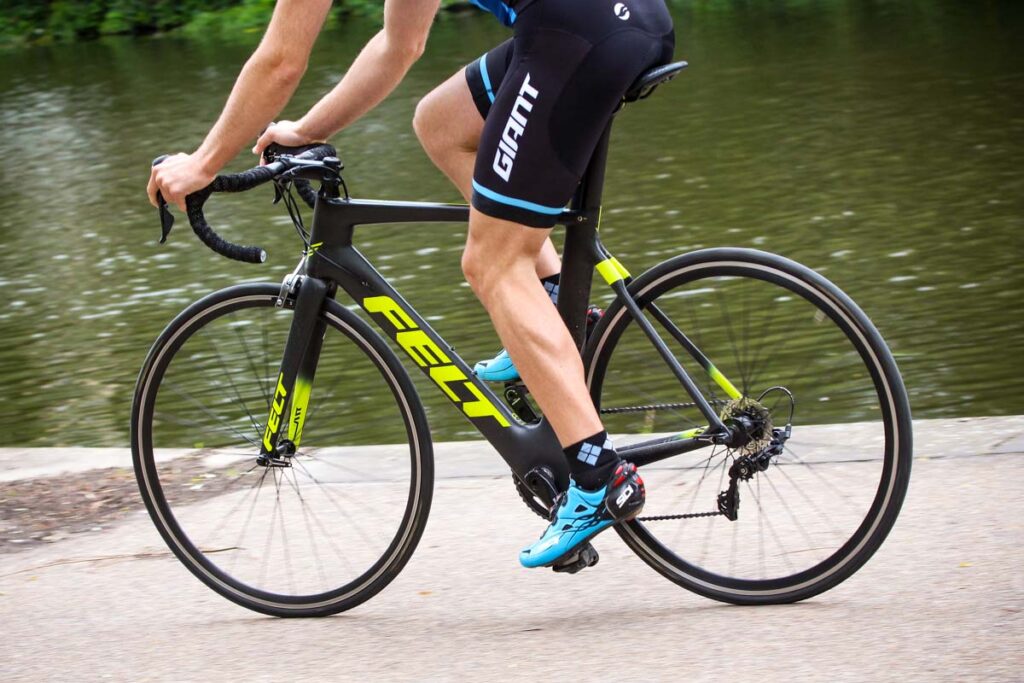 felt_ar4_-_riding_2.jpg