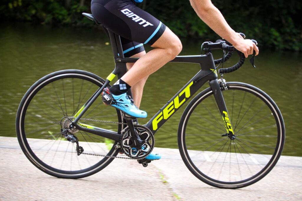 felt_ar4_-_riding_3.jpg