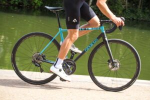 genesis_volare_853_disc_-_riding_1.jpg