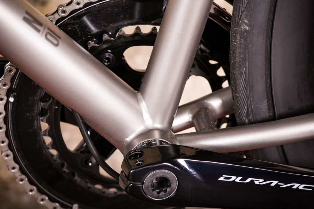 j_laverack_r_j_ack_disc_-_bottom_bracket.jpg