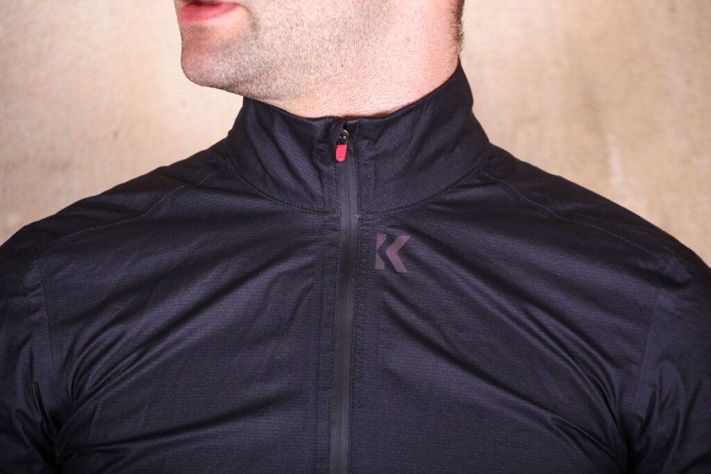 kalf_flux_lightweight_jacket_-_collar.jpg