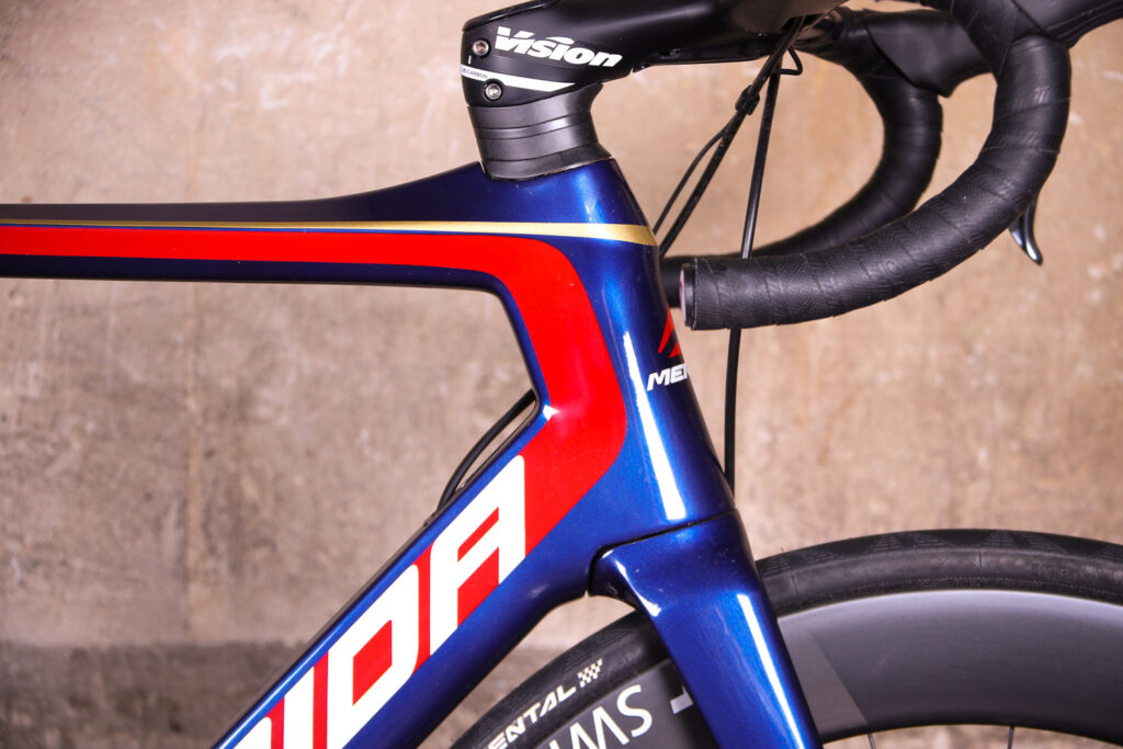 meirda-reacto-disc-team-e-head-tube.jpg