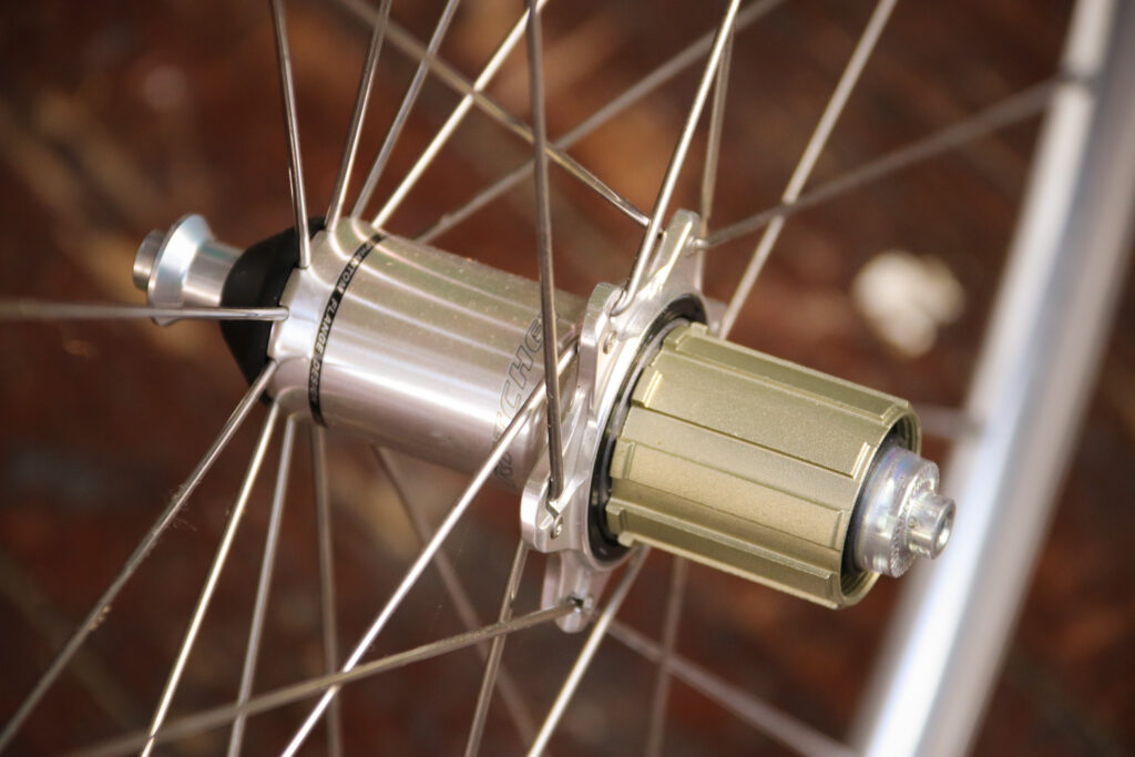Ritchey Classic Zeta wheelset – rear hub.jpg