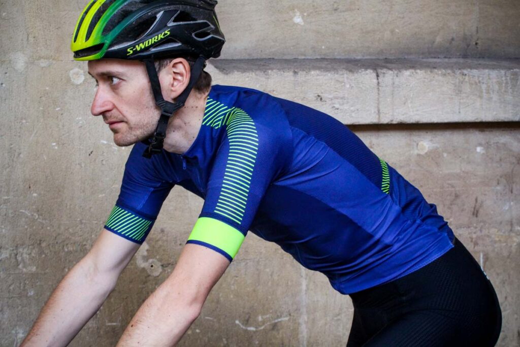 sportful_bodyfit_evo_jersey_-_riding.jpg